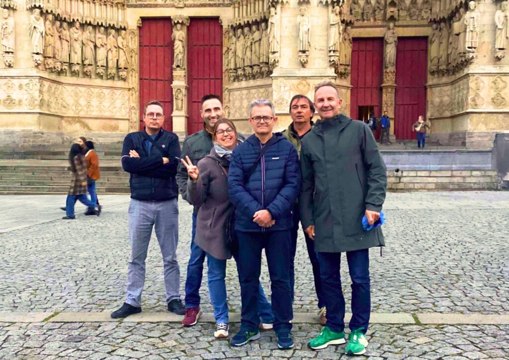 Une activité de rentrée en équipe, alliant défis et découverte.