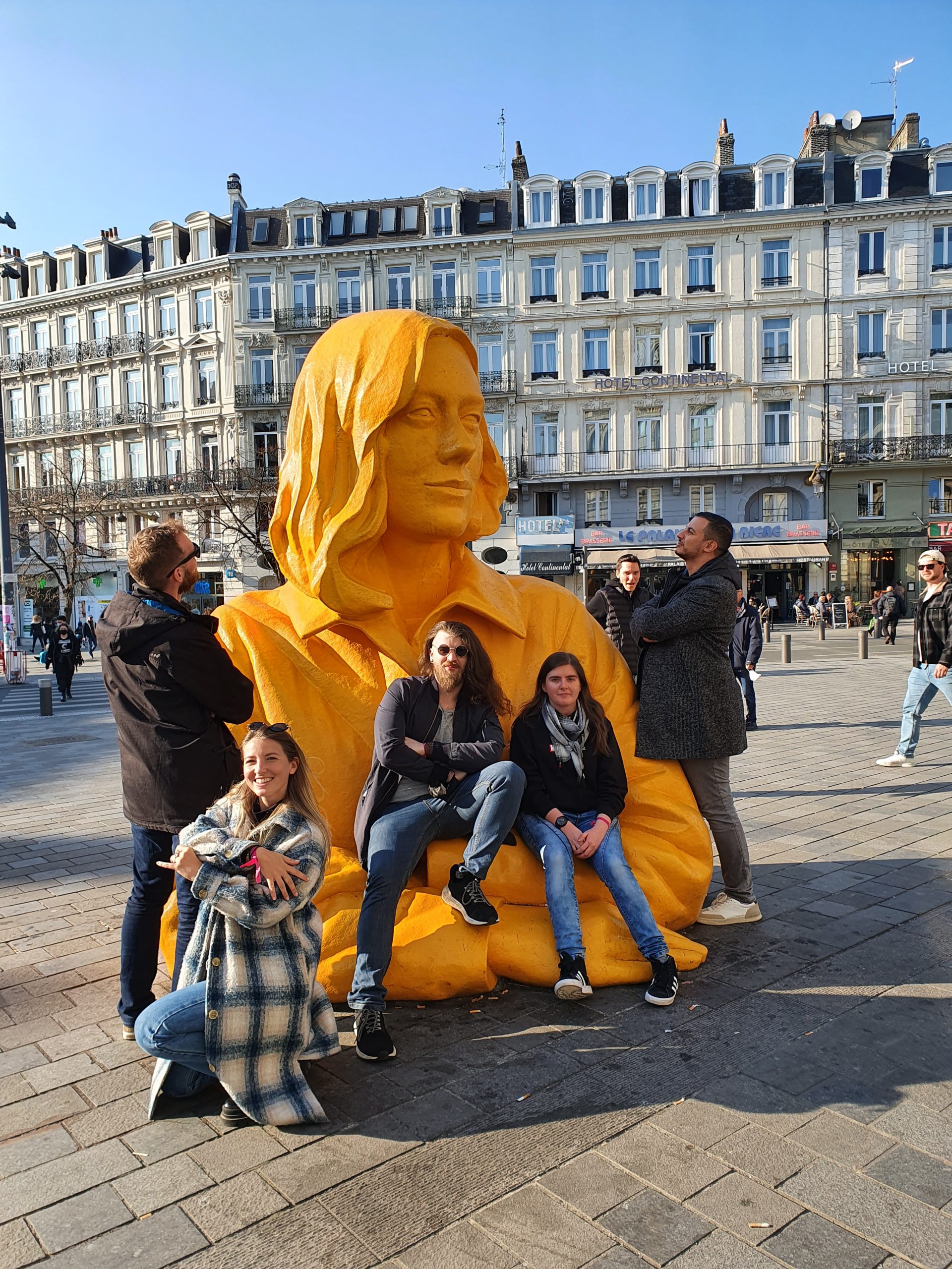 Photo d'une équipe lors d'un team building à Lille