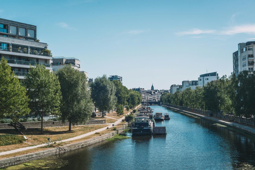 Vue Panoramique Sur La Rivière à Rennes