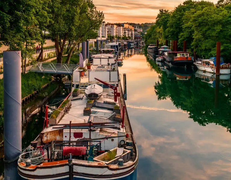 Photo du fleuve et des bateaux à Issy les Moulineaux